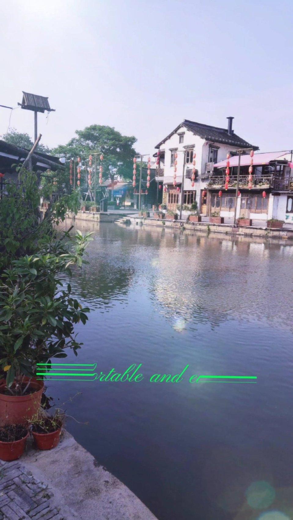 满庭芳·咏雪